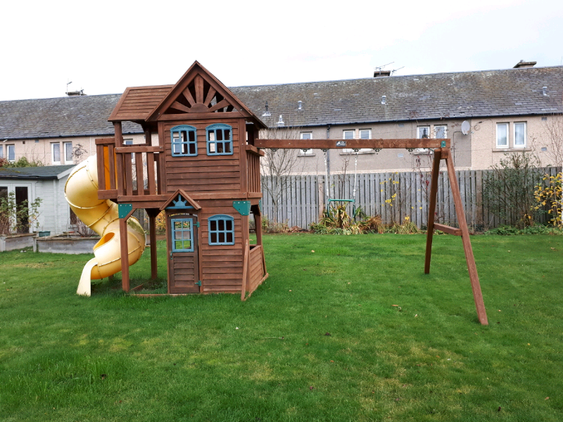 swing set with tunnel slide